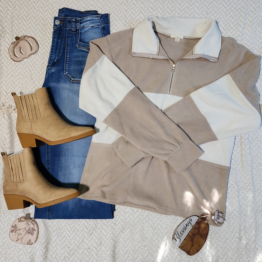 BiBi Beige and White Mineral Wash Boho Colorblock Sweater Shacket